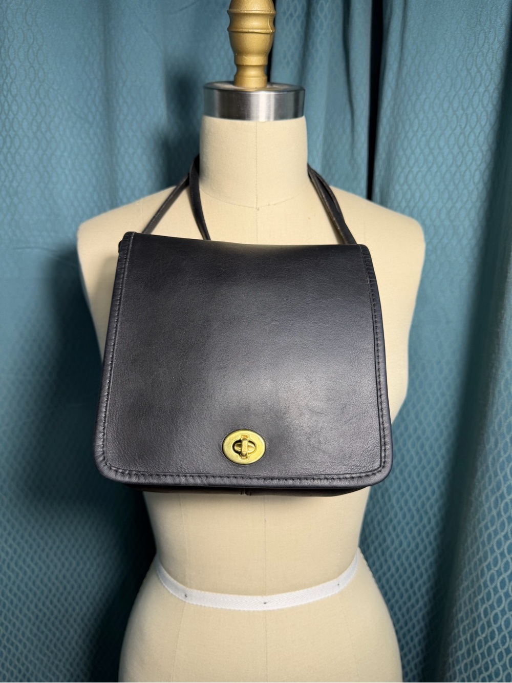 Coach Vintage Black Leather Shoulder Bag with Gold Turn-Lock